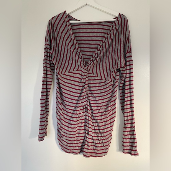 Slouchy drop shoulder knit long sleeve with low twist back detail - Picture 2 of 2